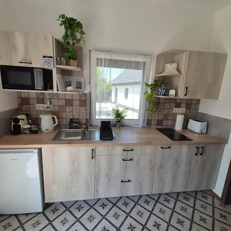 Altair Arpad Apartamento Vecsés